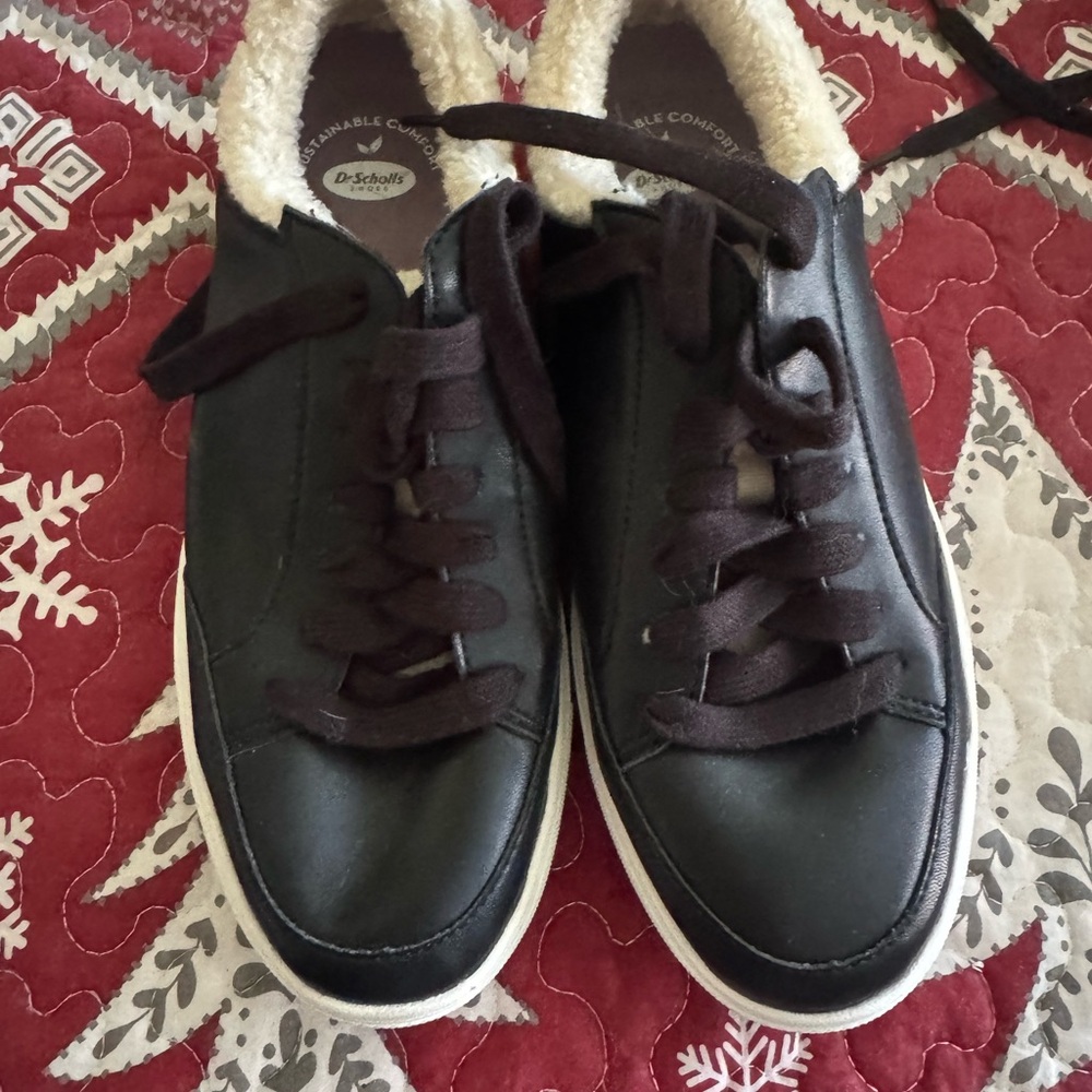 Dr. Scholl's Black Sneakers with Cream Lining
